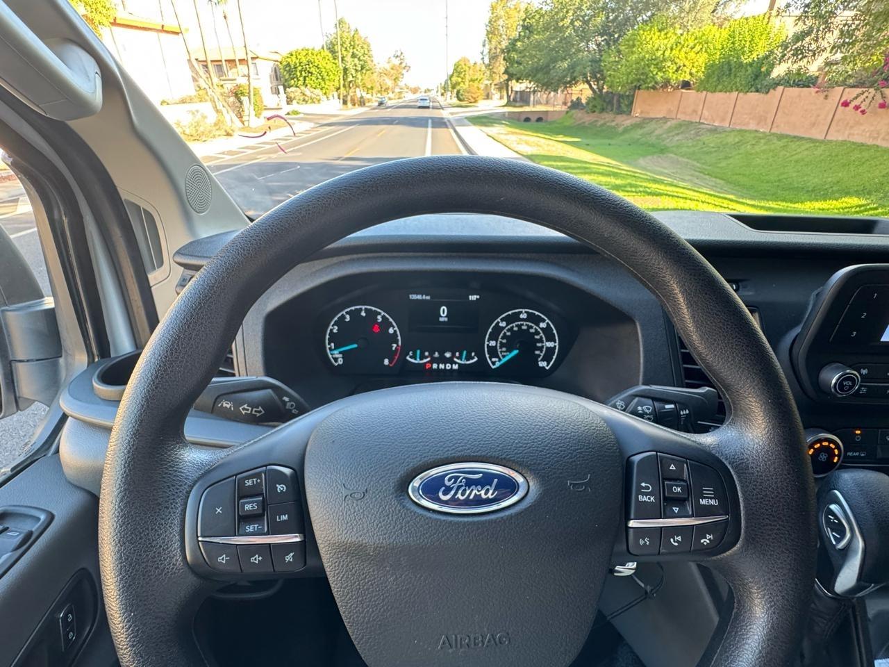 Ford Transit 250 Van 2025