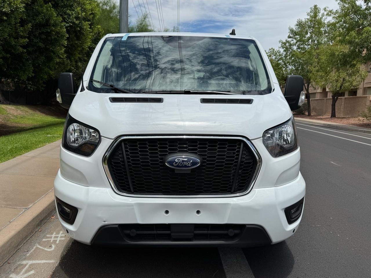 Ford Transit 350 Wagon Low Roof XLT w/Sliding Pass. 148-in. WB 2024