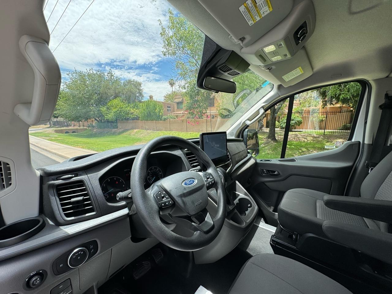 Ford Transit 350 Wagon Low Roof XLT w/Sliding Pass. 148-in. WB 2024