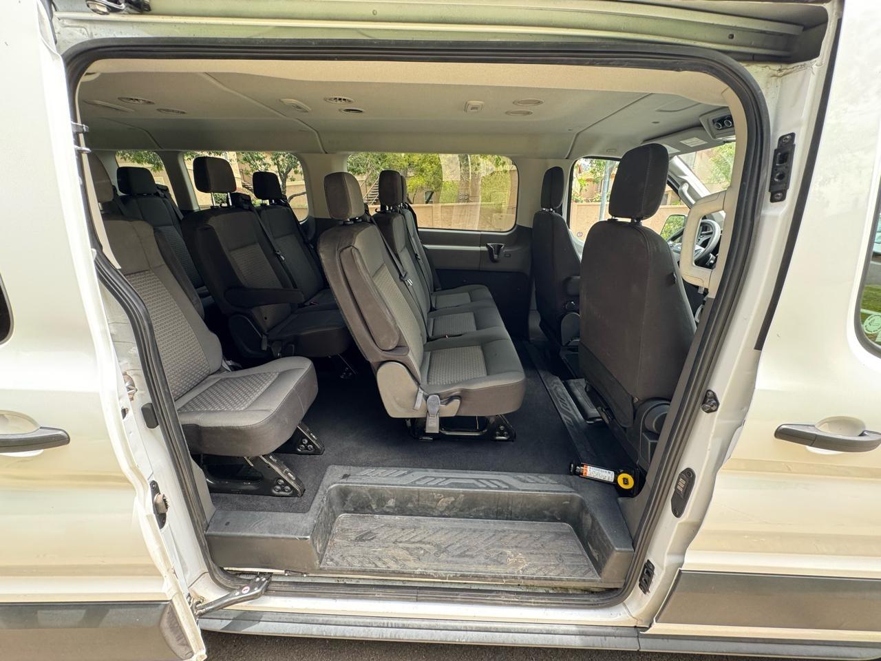 Ford Transit 350 Wagon Low Roof XLT w/Sliding Pass. 148-in. WB 2024
