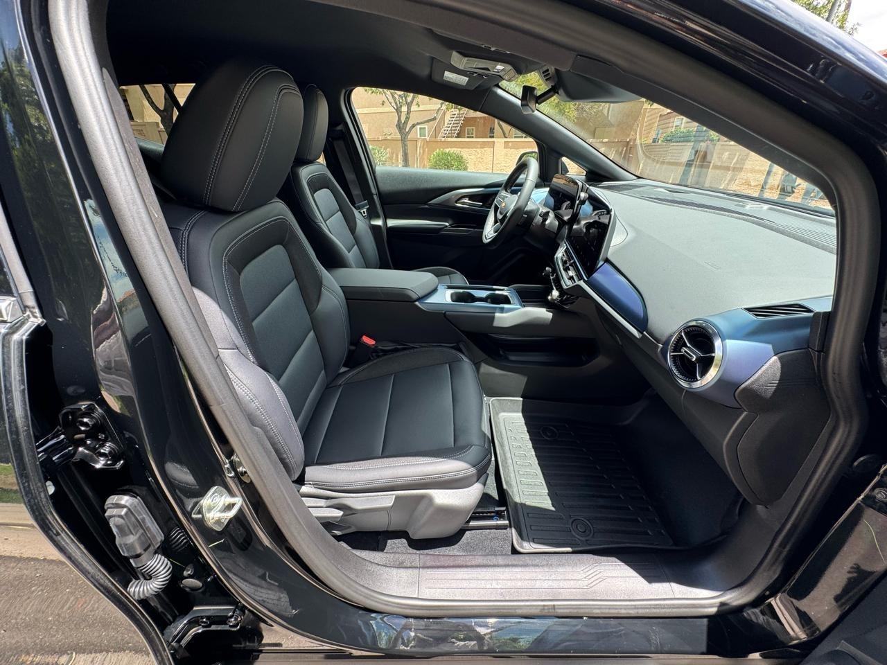 Chevrolet Equinox EV 2RS Launch Edition 2025