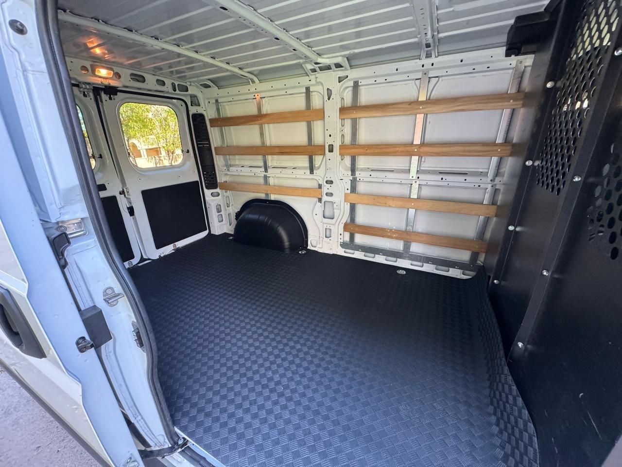RAM Promaster 2500 Low Roof 2025