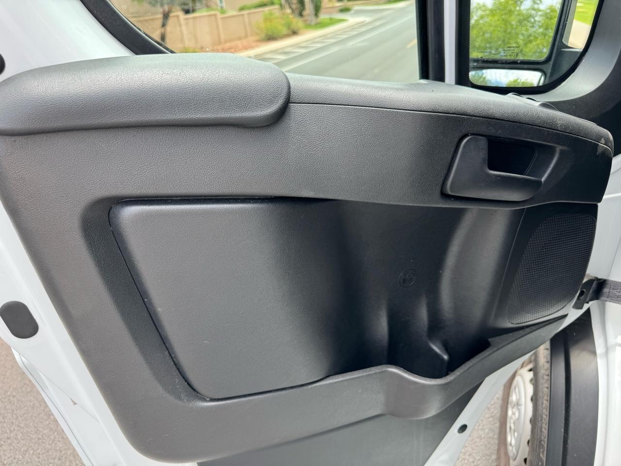 RAM Promaster 2500 Low Roof 2025