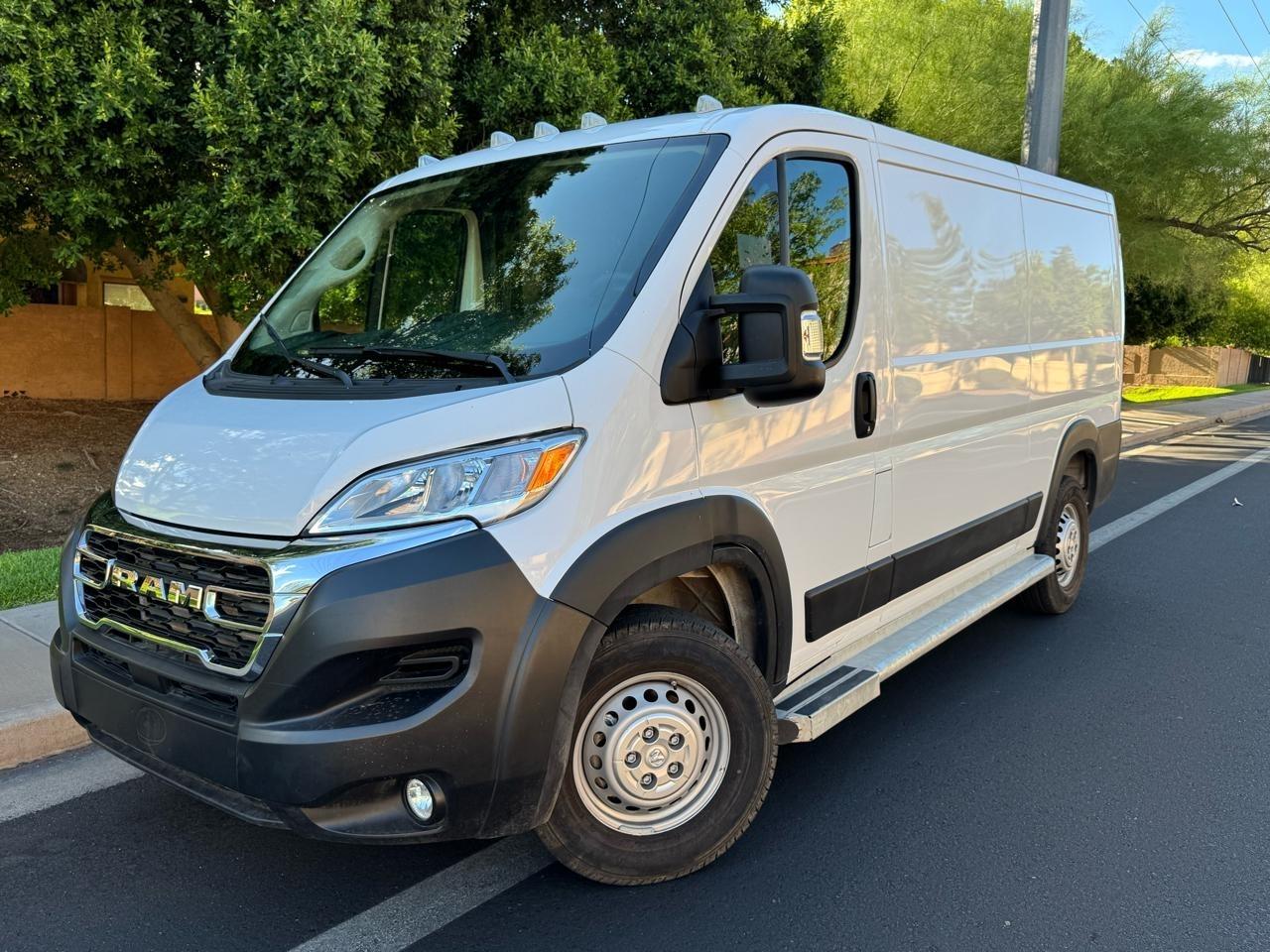 2025 RAM Promaster 2500 Low Roof