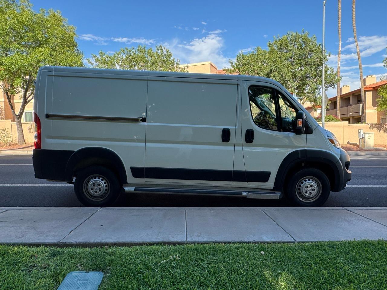 RAM Promaster 2500 Low Roof 2025