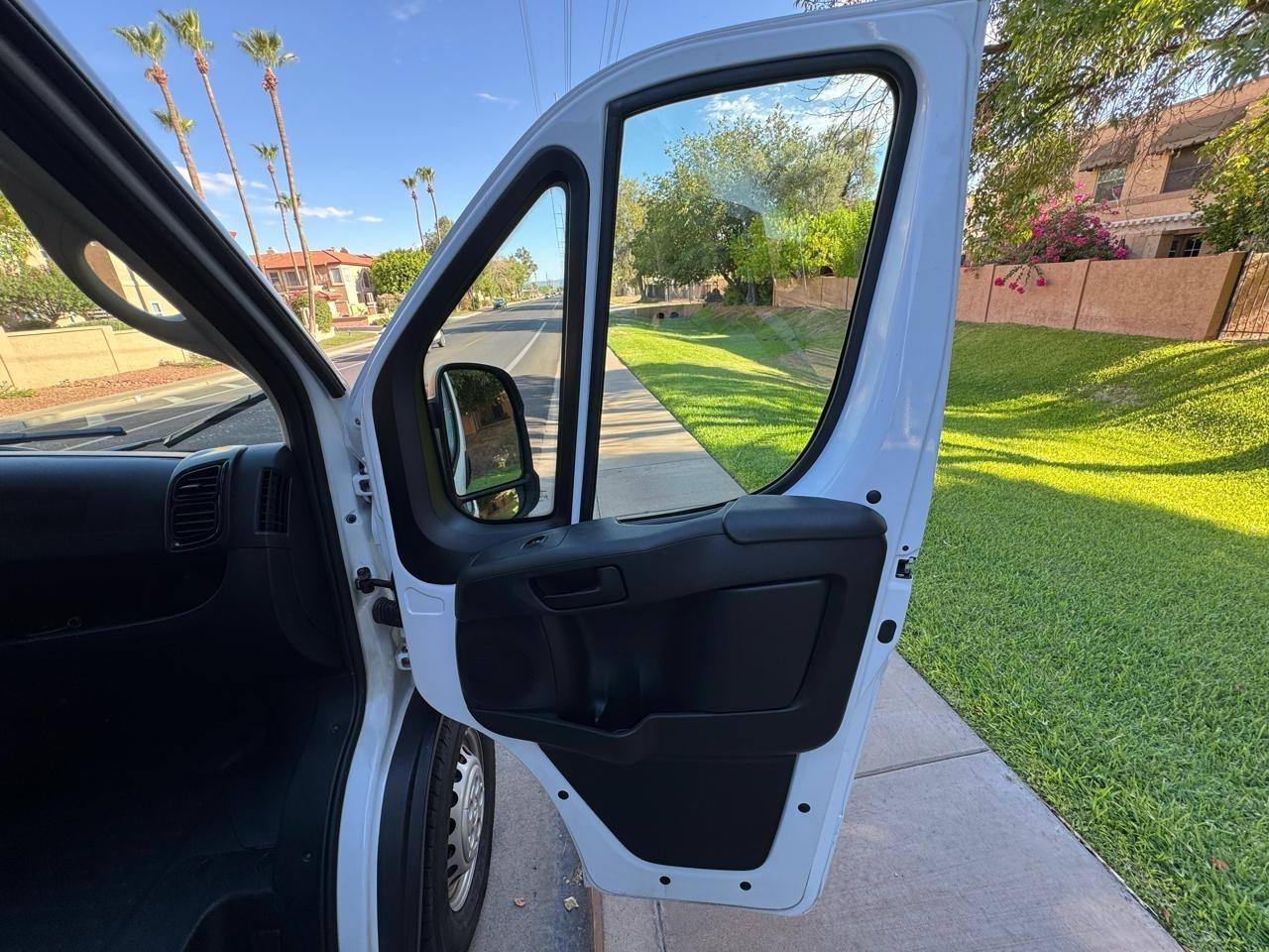 RAM Promaster 2500 Low Roof 2025
