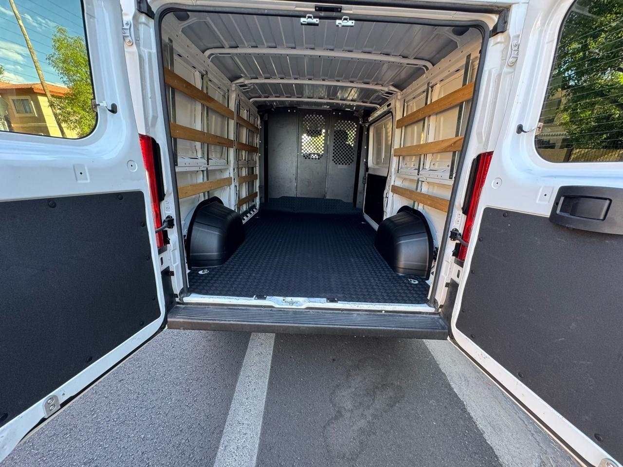 RAM Promaster 2500 Low Roof 2025
