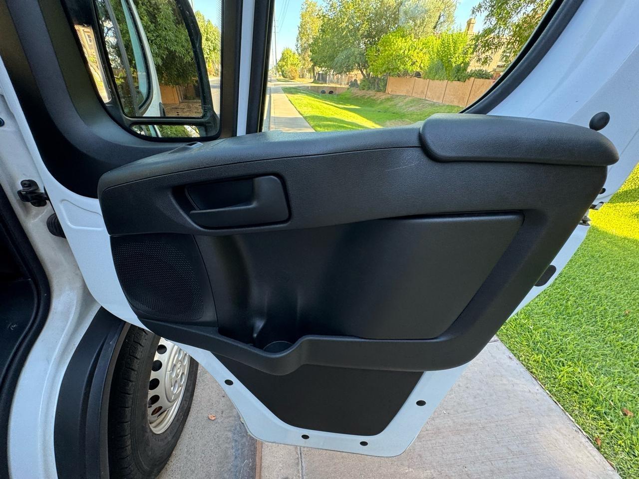 RAM Promaster 2500 Low Roof 2025