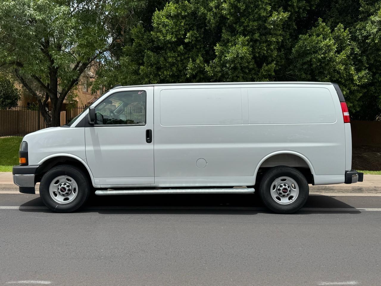 GMC Savana G2500 Cargo 2025