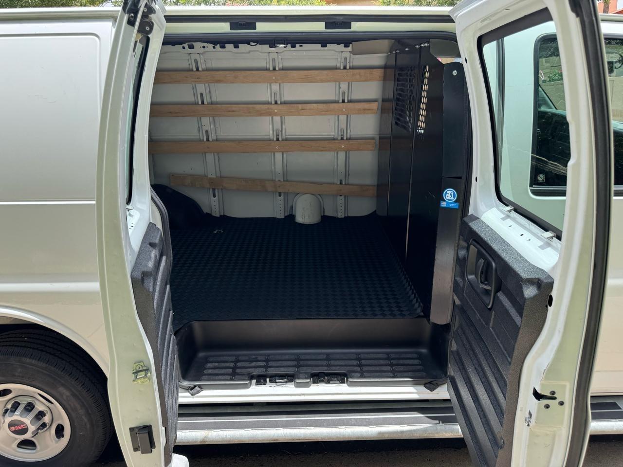 GMC Savana G2500 Cargo 2025