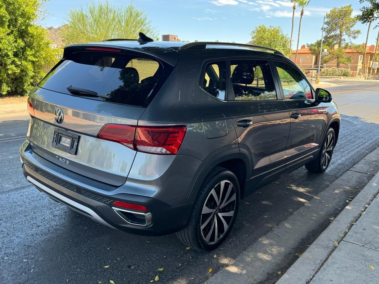 Volkswagen Taos SE 2024