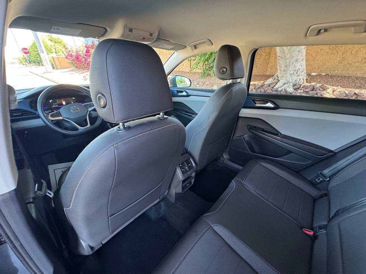 Volkswagen Taos SE 2024