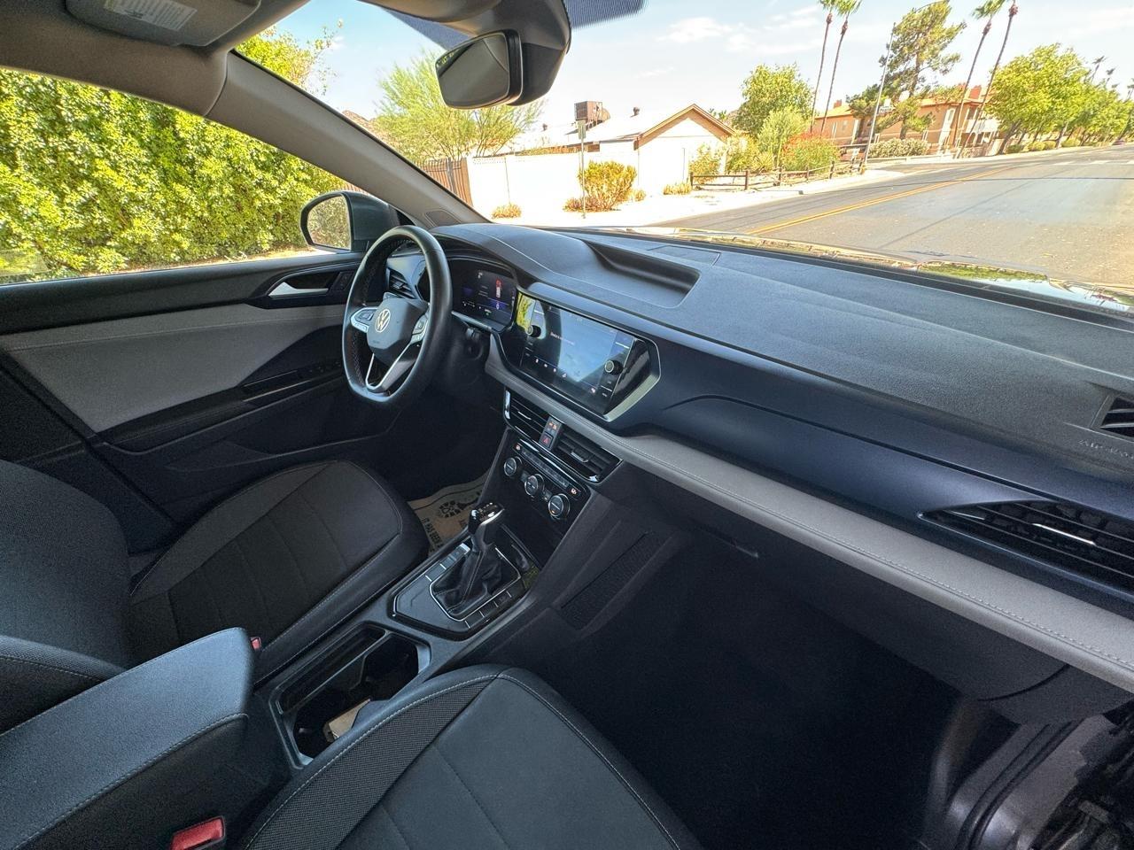 Volkswagen Taos SE 2024