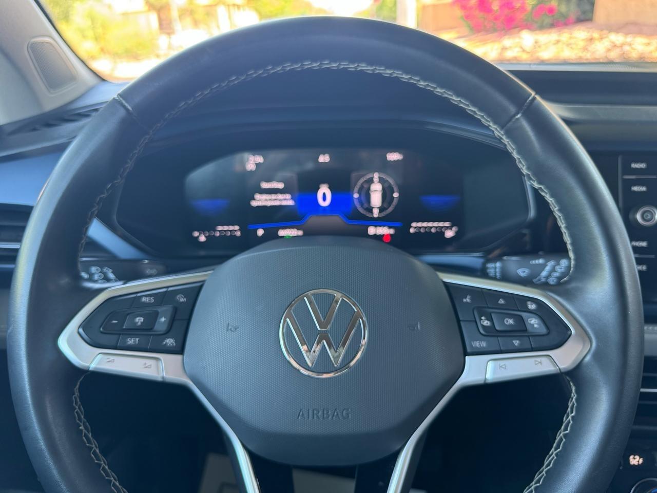 Volkswagen Taos SE 2024