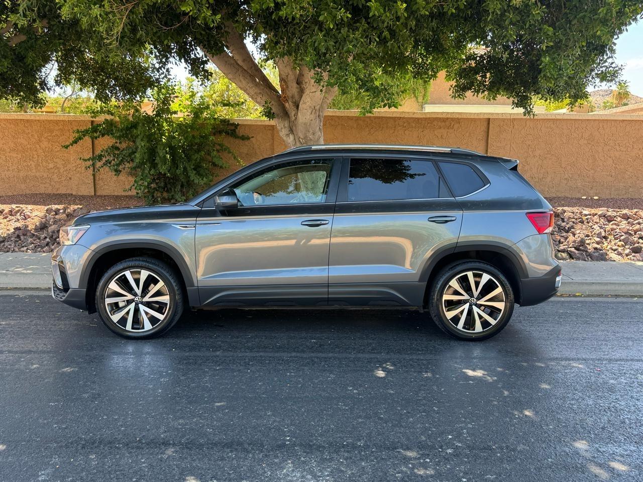 Volkswagen Taos SE 2024