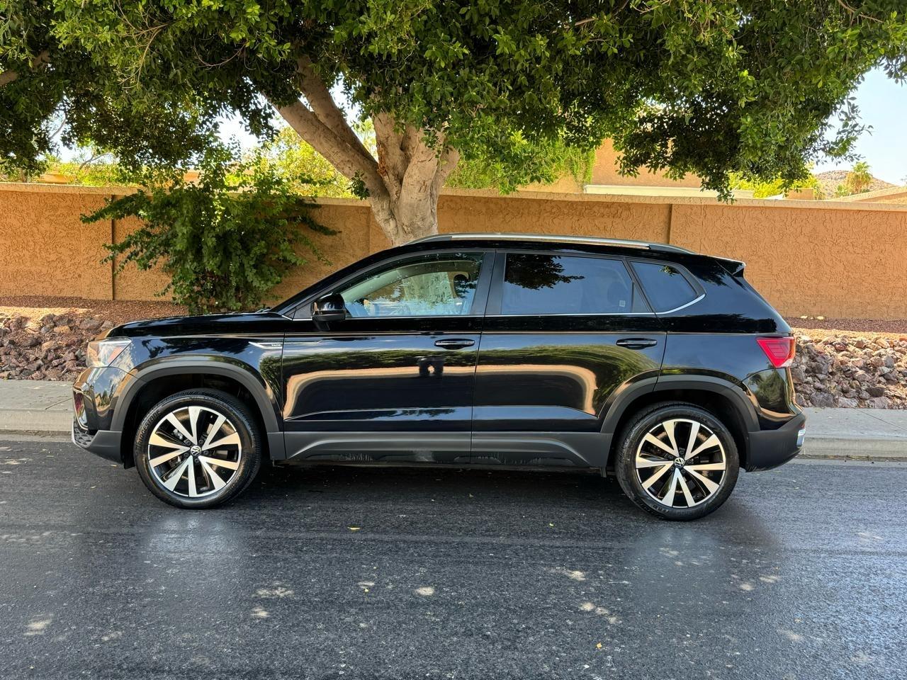 Volkswagen Taos SE 2024