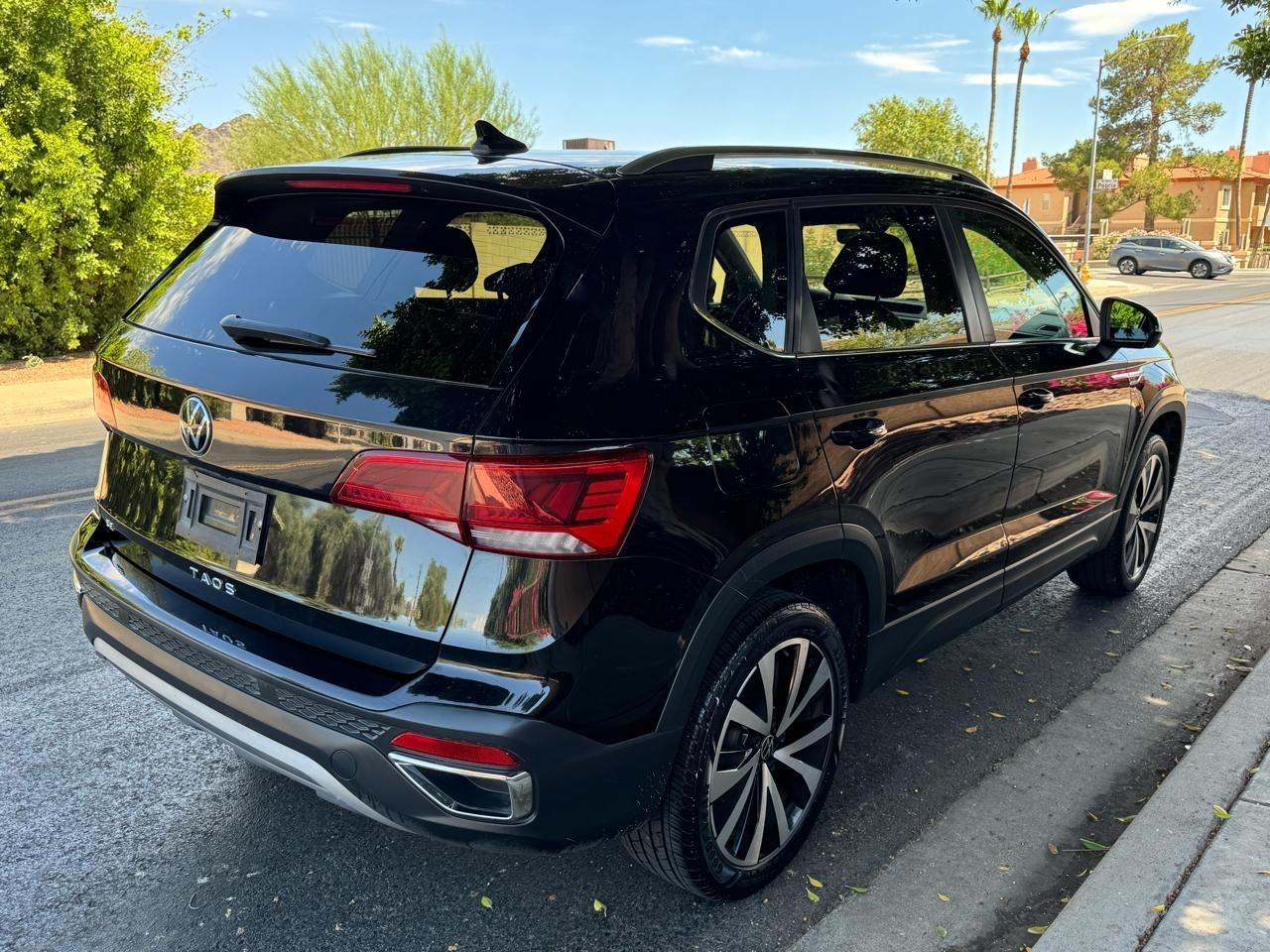 Volkswagen Taos SE 2024