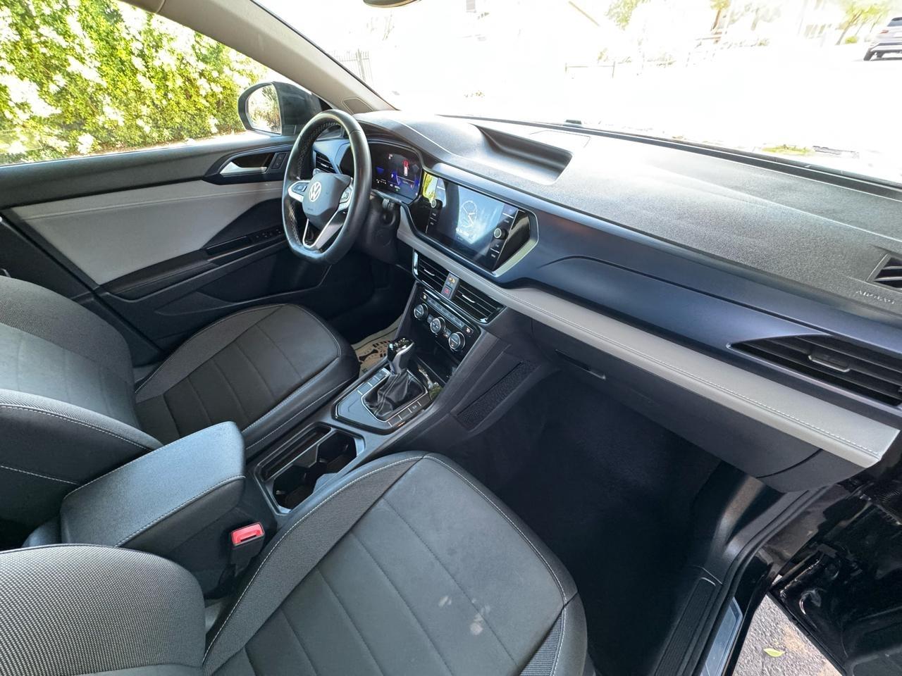 Volkswagen Taos SE 2024