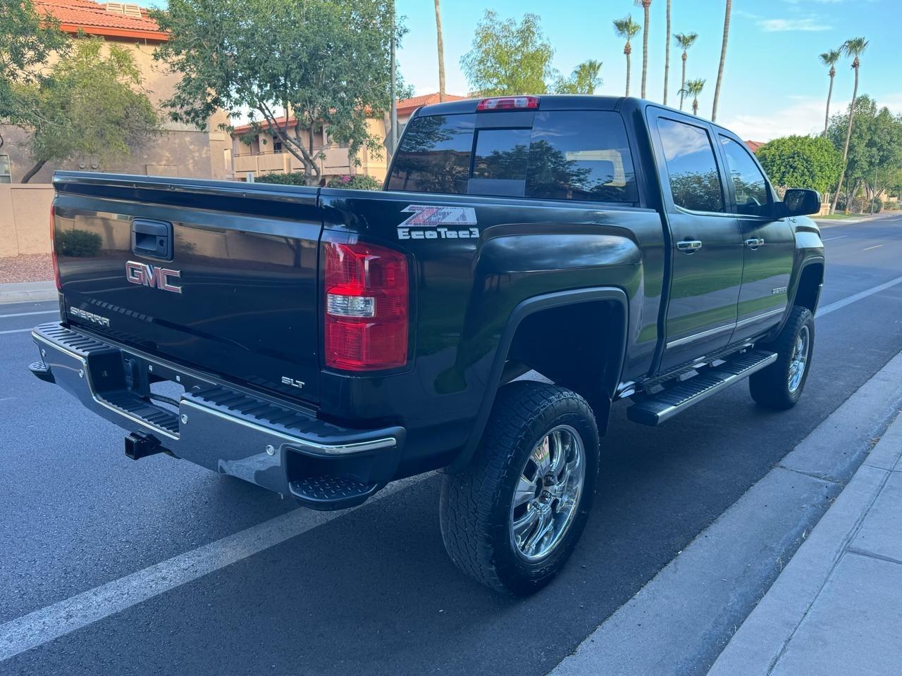 GMC Sierra 1500 SLT Crew Cab Long Box 4WD 2015