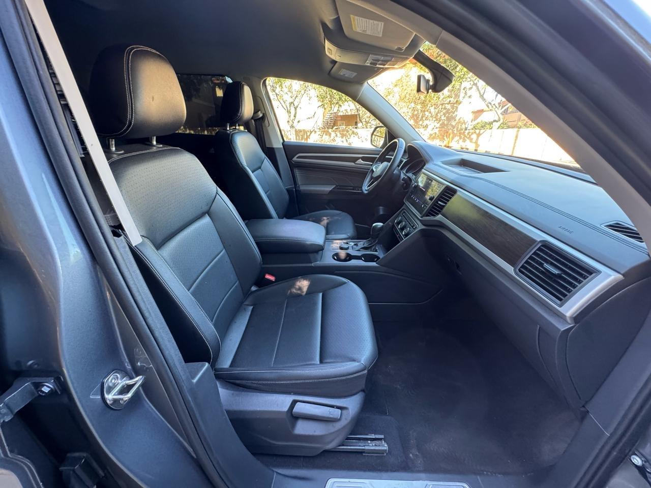 Volkswagen Atlas V6 SE w/Technology 4MOTION 2021