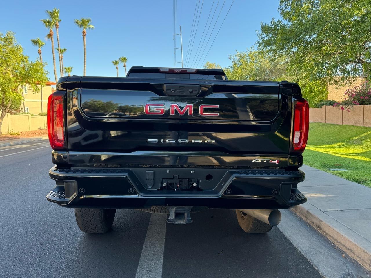 GMC Sierra 2500HD AT4 Crew Cab 4WD 2020