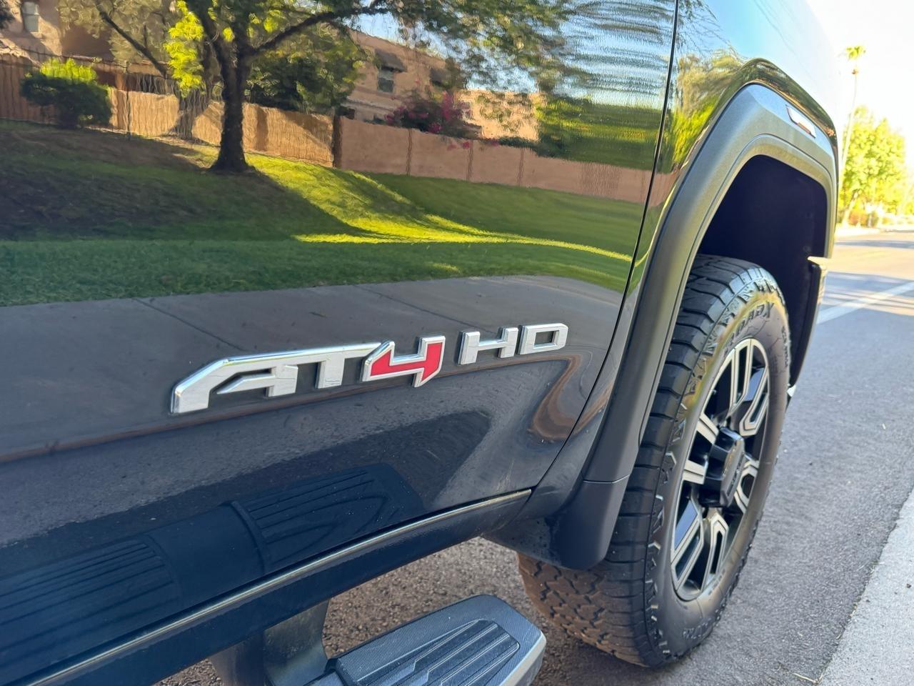 GMC Sierra 2500HD AT4 Crew Cab 4WD 2020