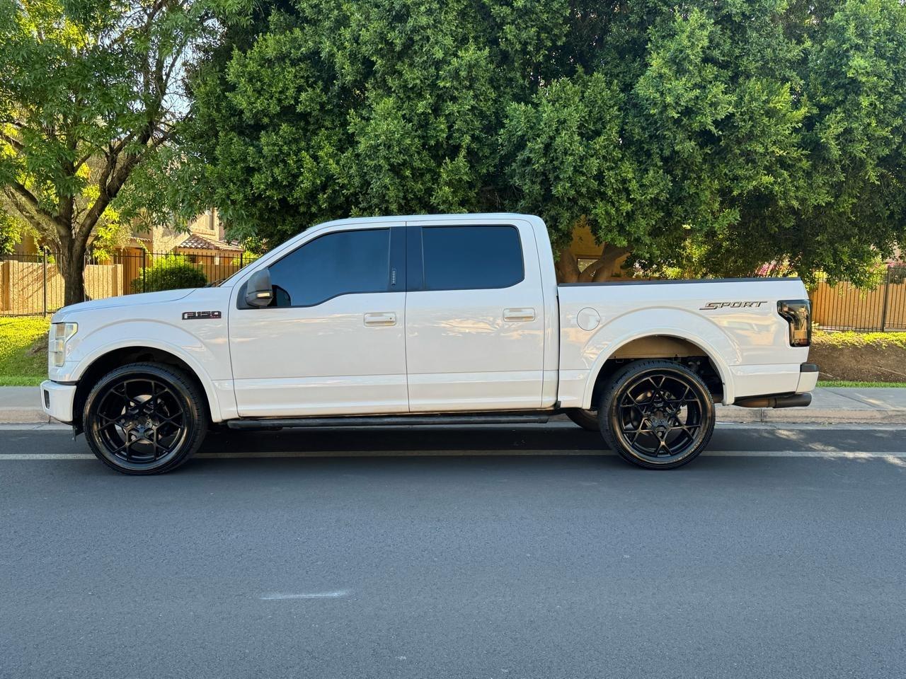 Ford F-150 XLT SuperCrew 5.5-ft. Bed 2WD 2015