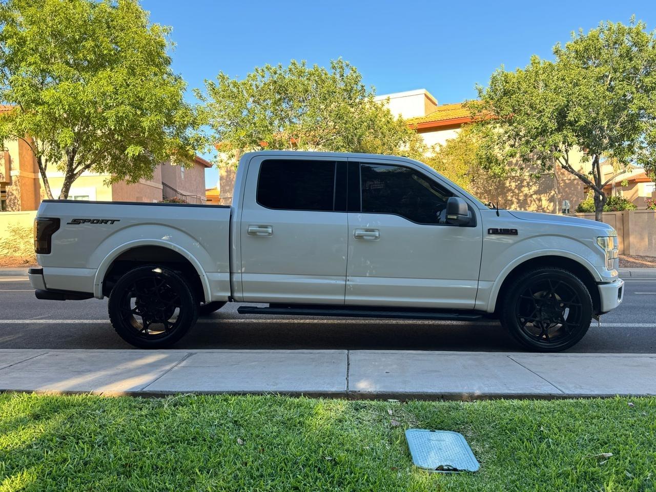 Ford F-150 XLT SuperCrew 5.5-ft. Bed 2WD 2015