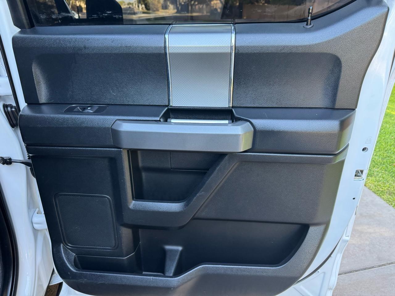 Ford F-150 XLT SuperCrew 5.5-ft. Bed 2WD 2015