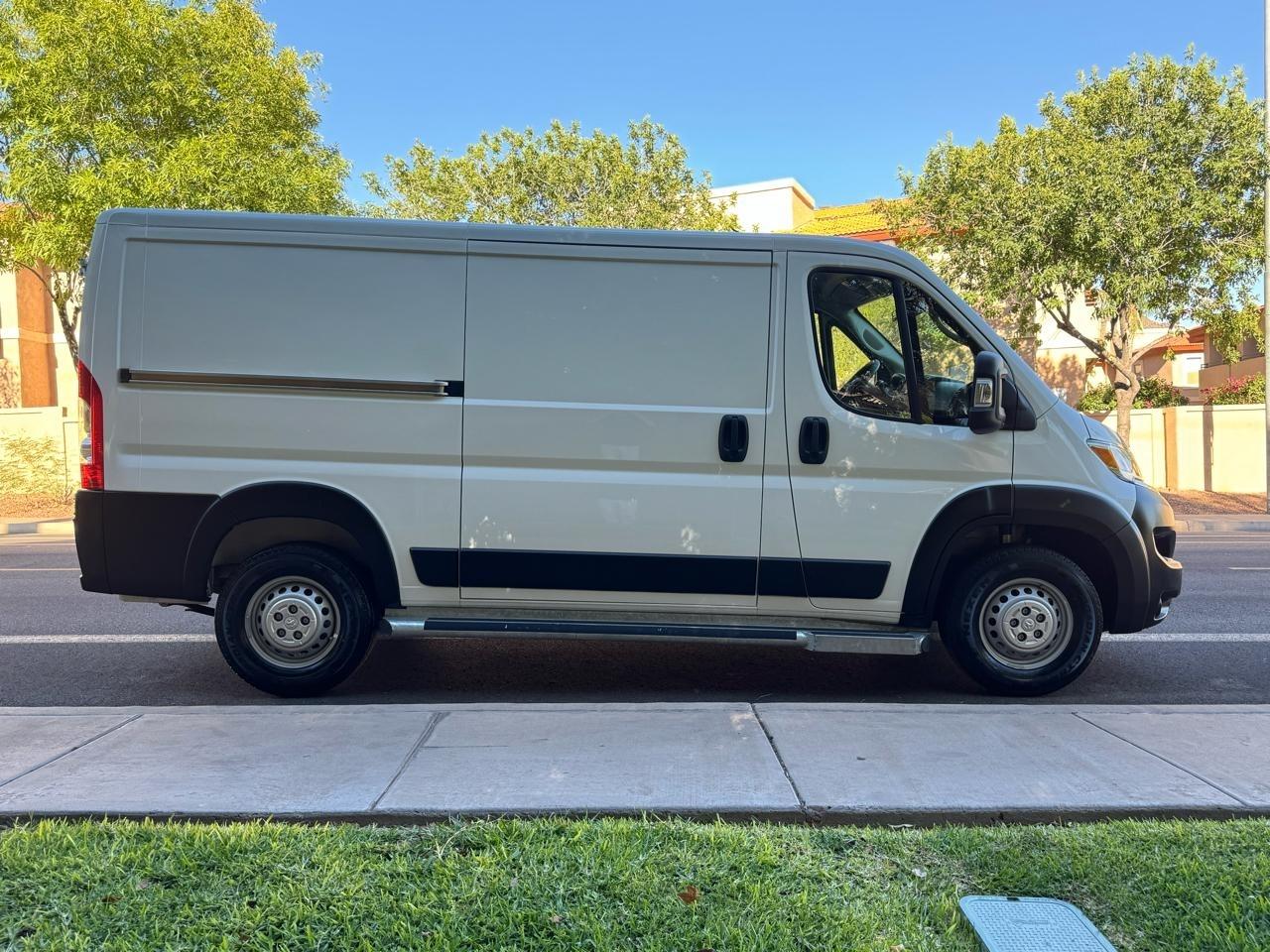 RAM Promaster 2500 Low Roof 2025