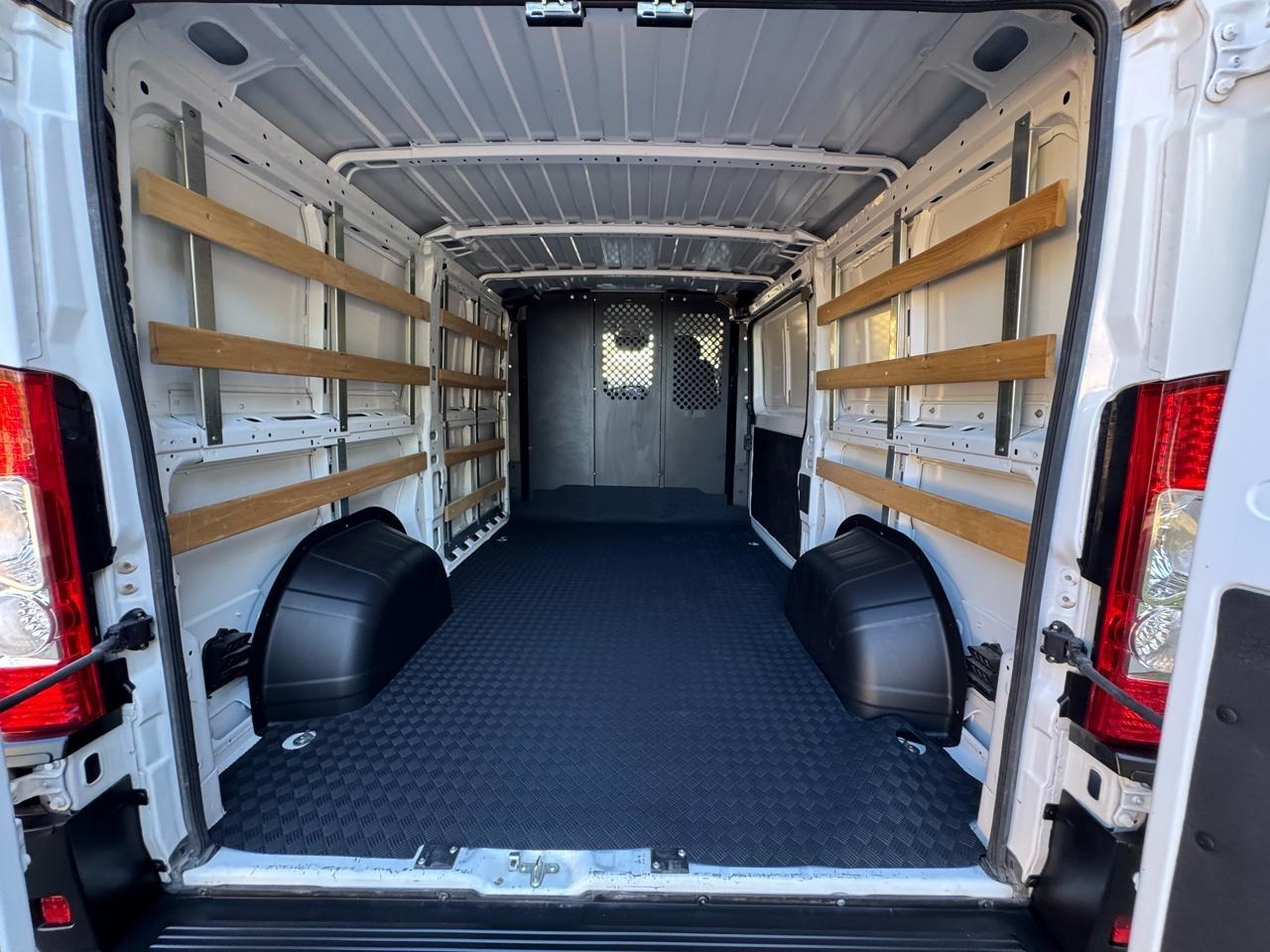 RAM Promaster 2500 Low Roof 2025