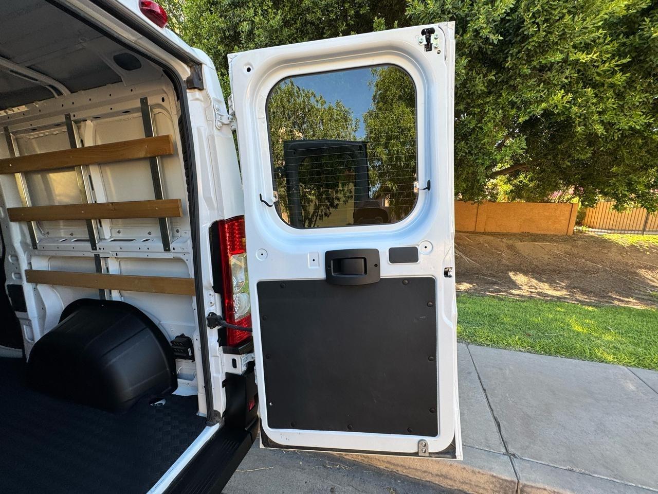 RAM Promaster 2500 Low Roof 2025