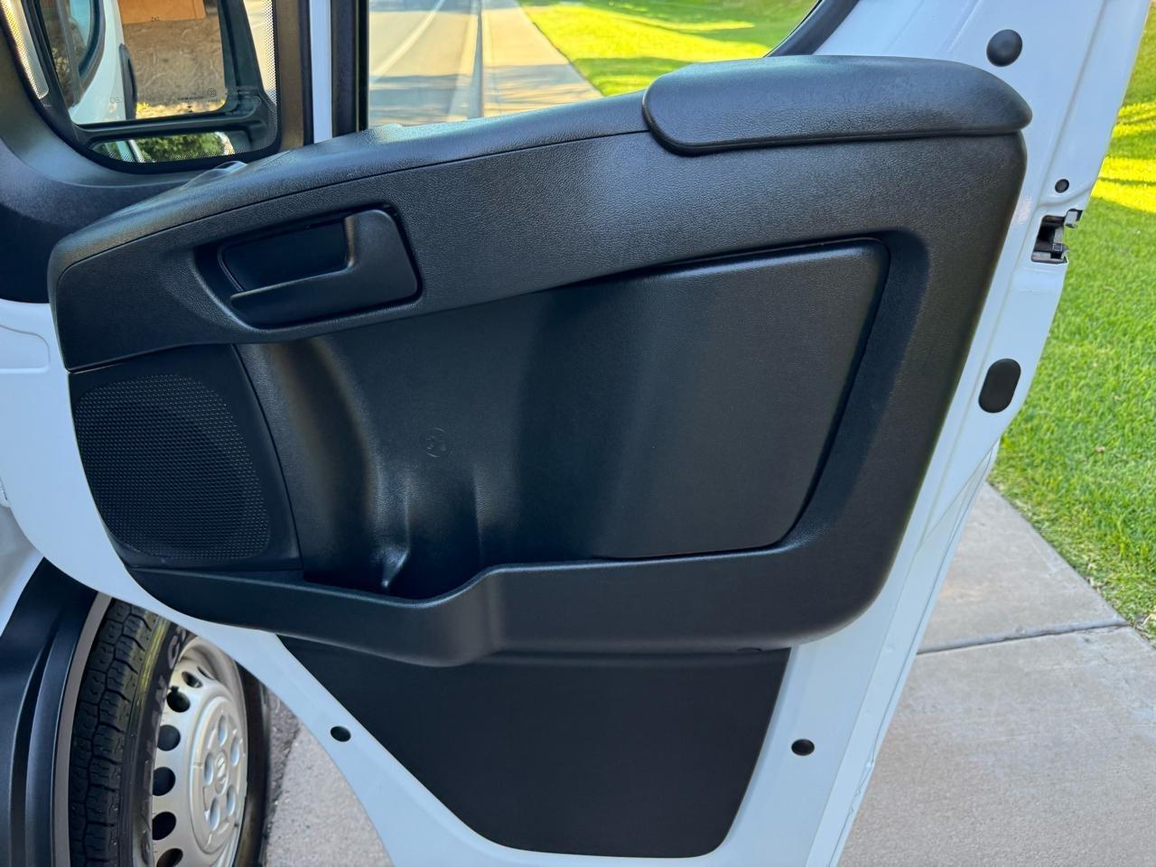 RAM Promaster 2500 Low Roof 2025