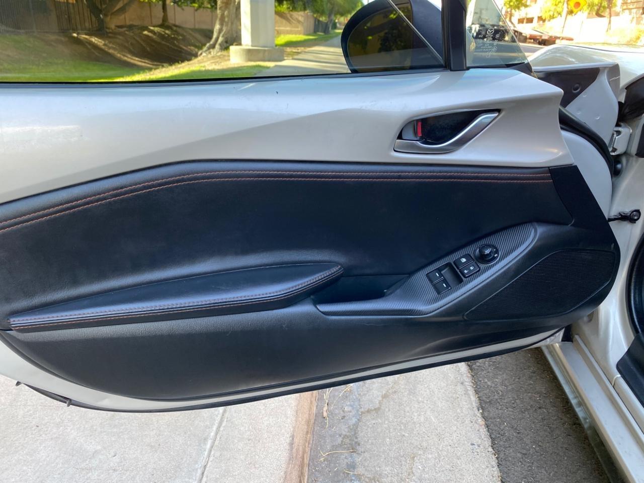 Mazda MX-5 Miata RF Grand Touring 6AT 2023