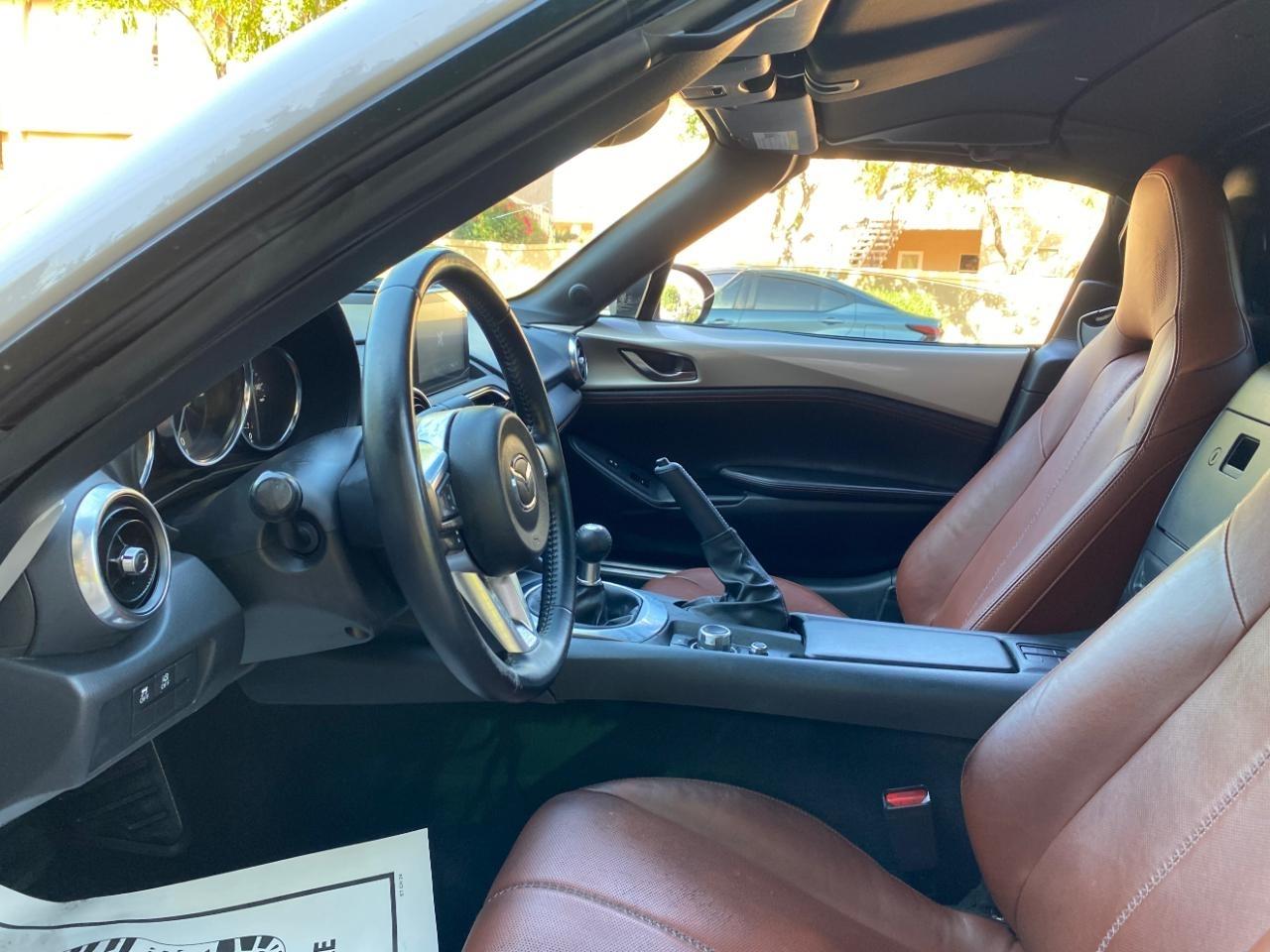 Mazda MX-5 Miata RF Grand Touring 6AT 2023