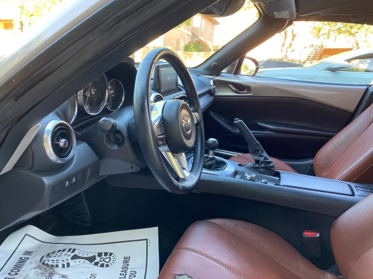 Mazda MX-5 Miata RF Grand Touring 6AT 2023