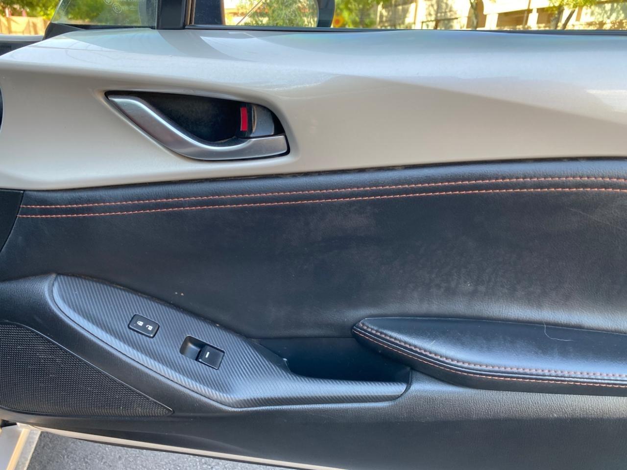 Mazda MX-5 Miata RF Grand Touring 6AT 2023