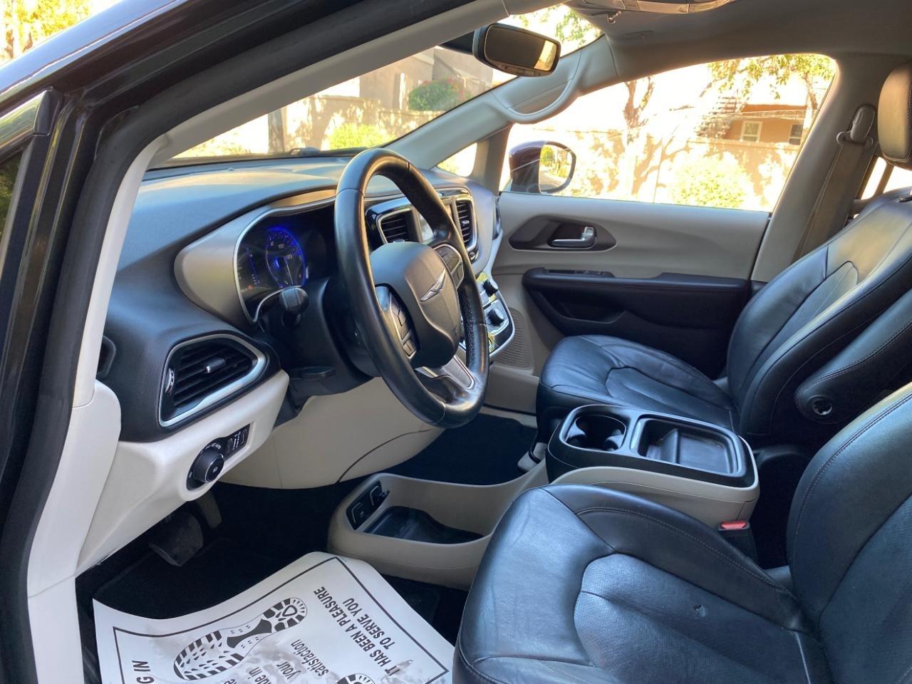 Chrysler Pacifica Touring-L 2020