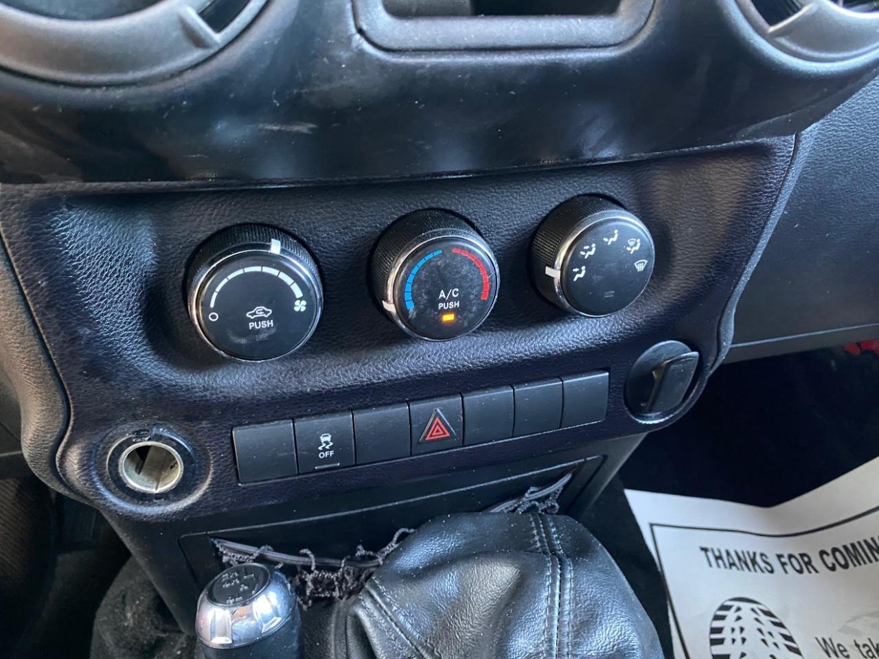 Jeep Wrangler Sport 4WD 2016