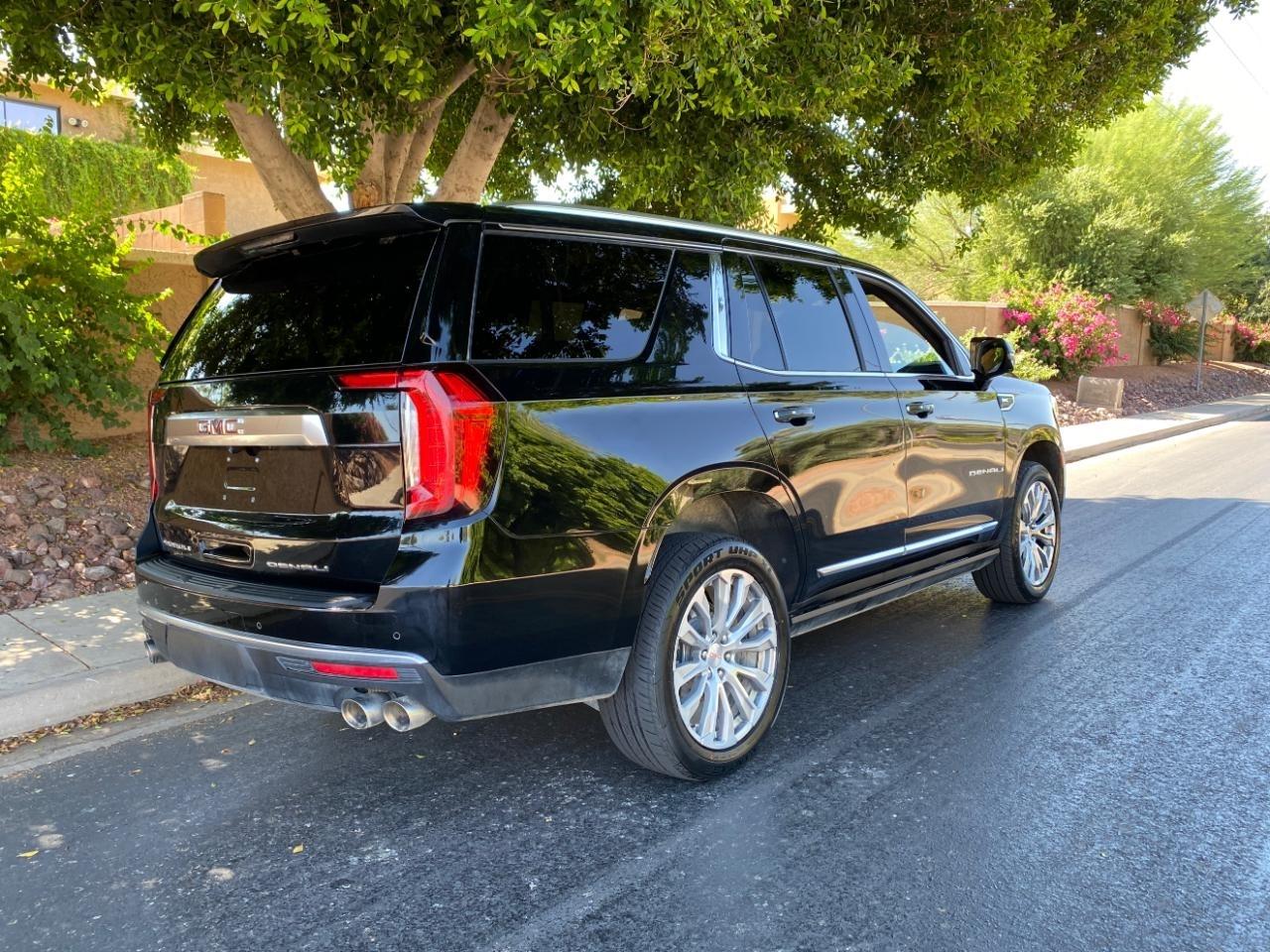 GMC Yukon Denali 4WD 2022