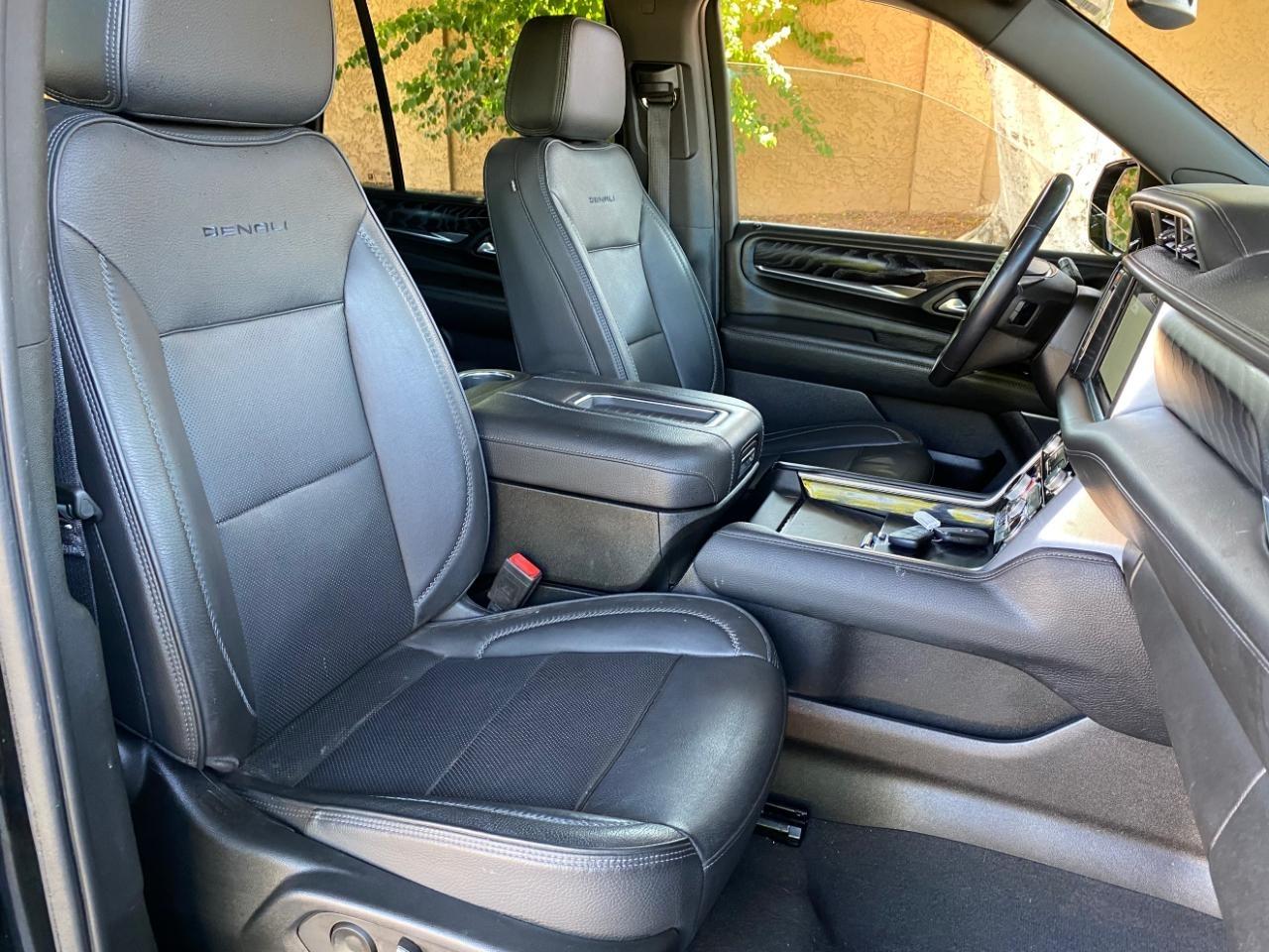 GMC Yukon Denali 4WD 2022