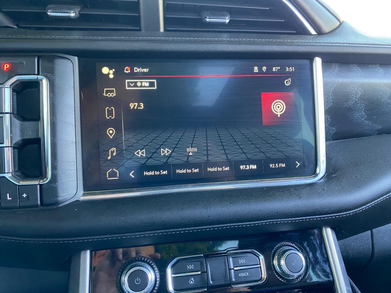 GMC Yukon Denali 4WD 2022