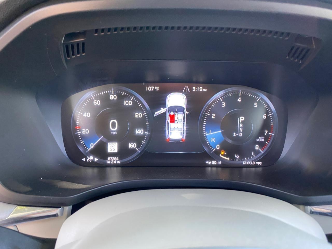 Volvo XC60 T5 Momentum AWD 2021