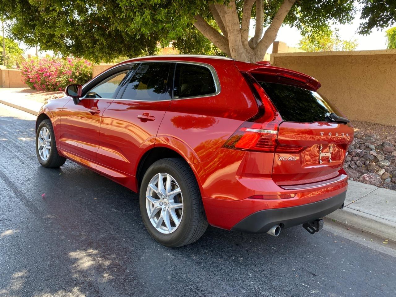 Volvo XC60 T5 Momentum AWD 2021