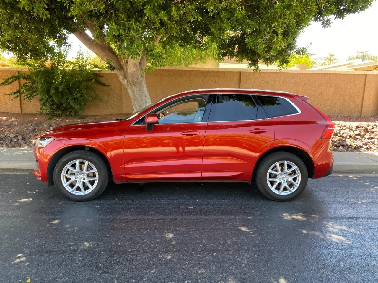 Volvo XC60 T5 Momentum AWD 2021