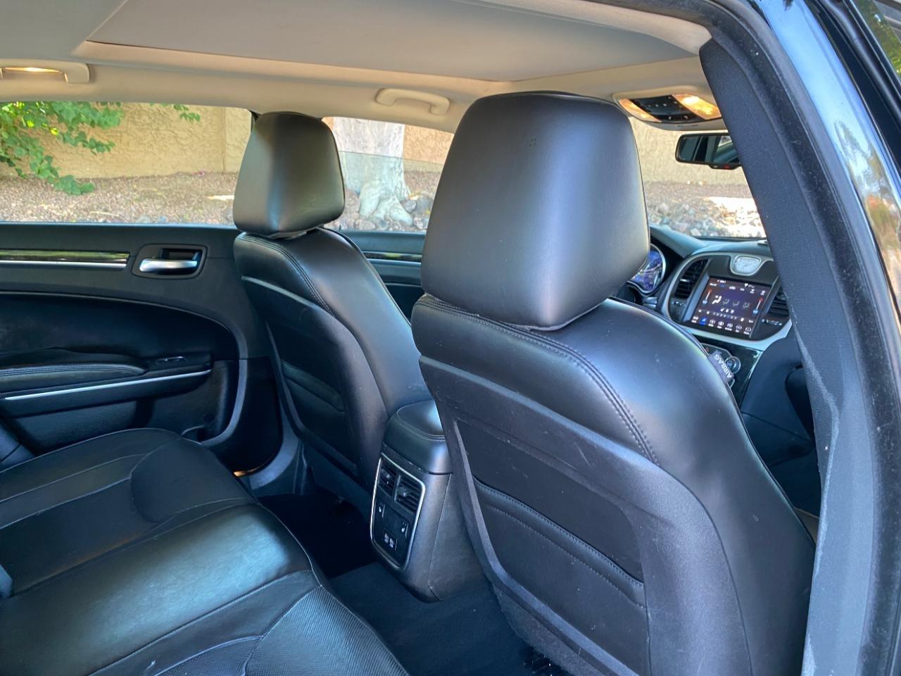 Chrysler 300 Limited AWD 2019