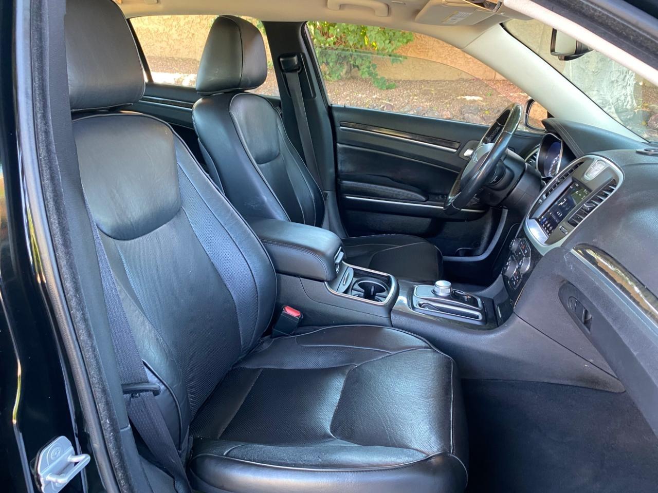 Chrysler 300 Limited AWD 2019