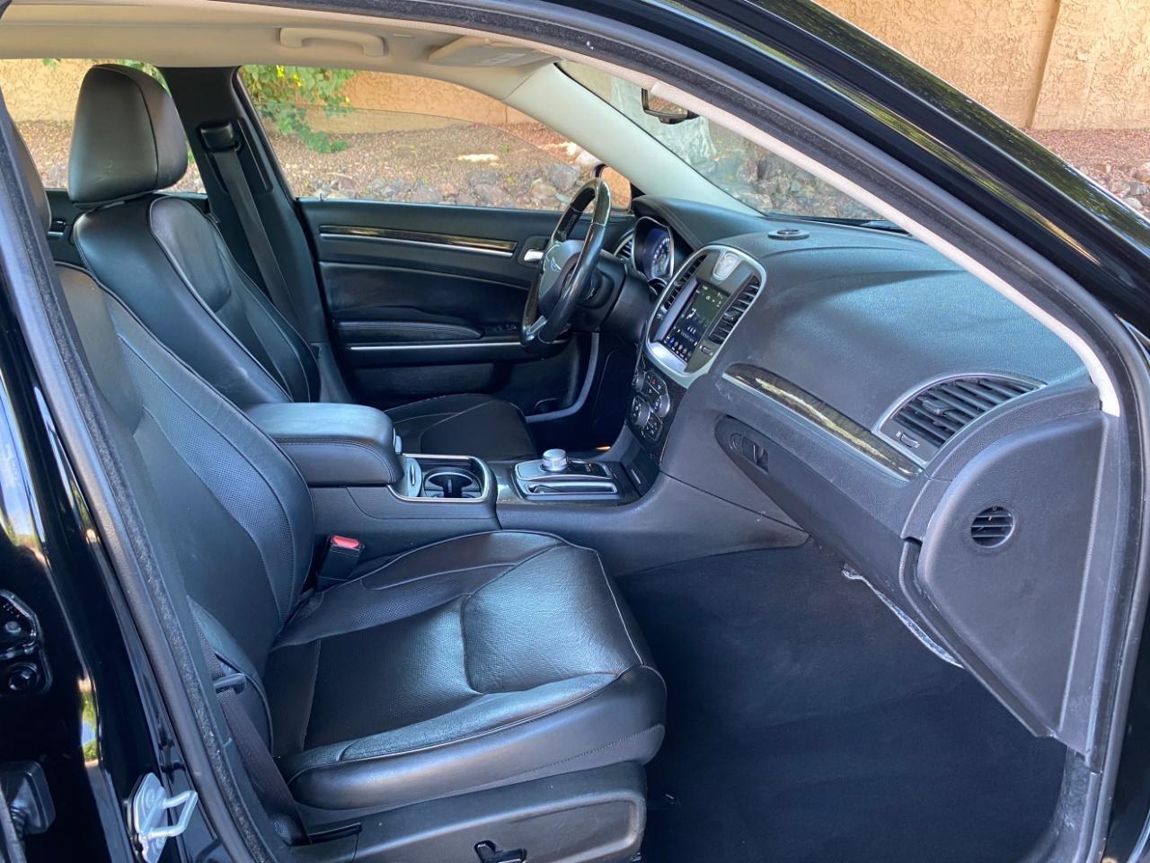 Chrysler 300 Limited AWD 2019