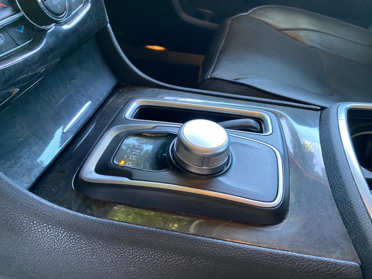 Chrysler 300 Limited AWD 2019
