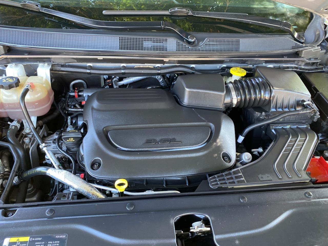 Chrysler Pacifica LX 2019